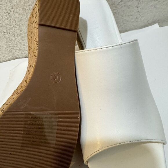 NEW BILLINI white wedge  sandals - Picture 8 of 9